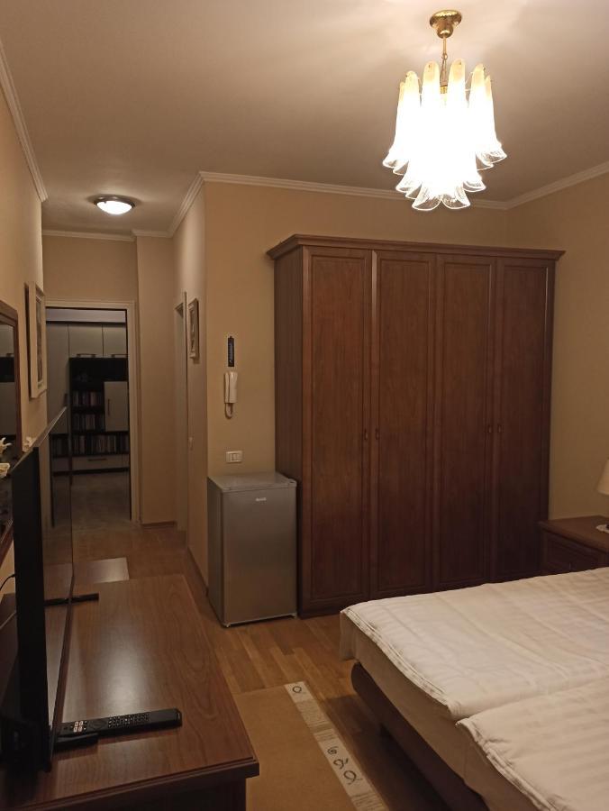 Home Sweet Rental Tirana Extérieur photo
