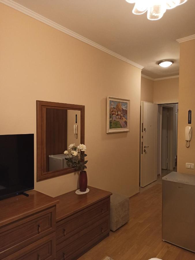 Home Sweet Rental Tirana Extérieur photo