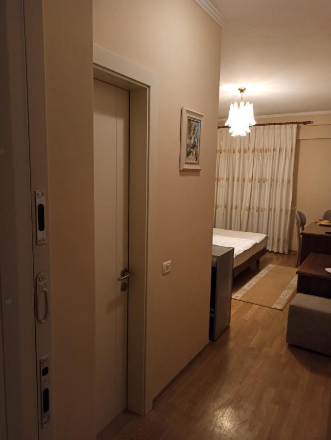 Home Sweet Rental Tirana Extérieur photo