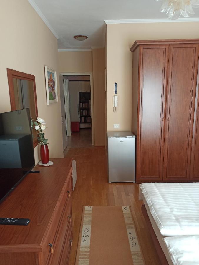 Home Sweet Rental Tirana Extérieur photo